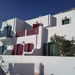 מלון Asvestoti Maisonettes Red House *