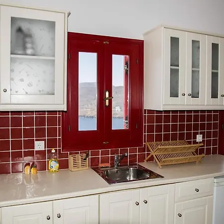 Apartment Asvestoti Maisonettes Red House *